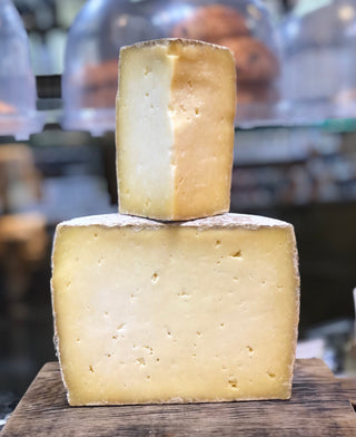 swaledale cow's cheese from yorkshire