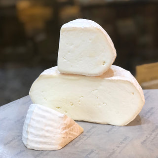 ticklemore goat's cheese from devon 
